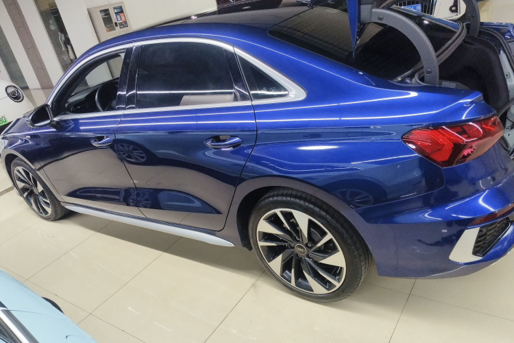 奥迪A3 2024款 A3L Limousine 35 TFSI 时尚运动型车身外观6003