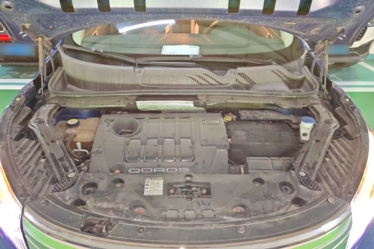 观致5 2018款 1.6T 自动尊贵型机舱底盘24