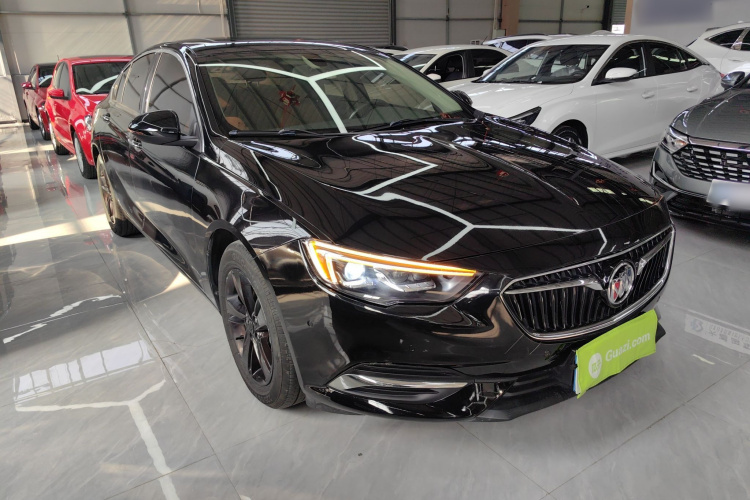 别克 君威 2017款 20T 豪华型车身外观3