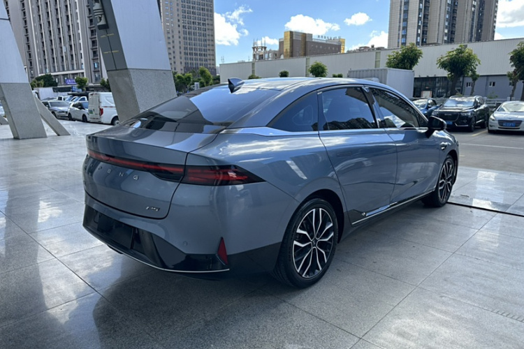 小鹏P5 2021款 460G+车身外观6005