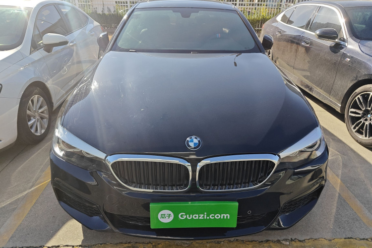 宝马5系 2018款 525Li M运动套装车身外观2