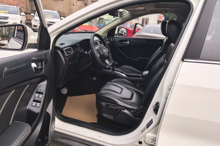 东风风光 风光580 2017款 1.5T CVT豪华型中控内饰20