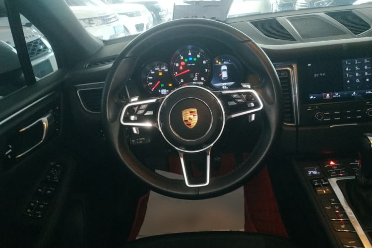 保时捷 2017款  Macan 2.0T中控内饰13