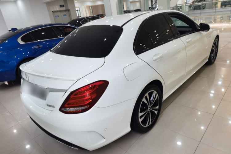 奔驰C级 2017款 改款 C 200 运动版车身外观6005