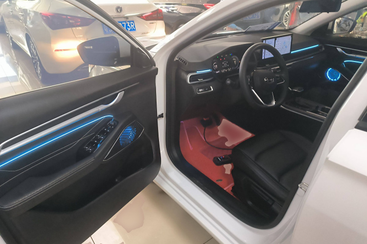 吉利汽车 帝豪 2023款 第4代冠军版 1.5L CVT豪华型中控内饰20