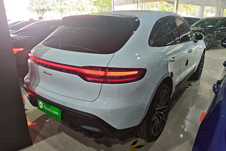 保时捷 2024款 Macan 2.0T车身外观7