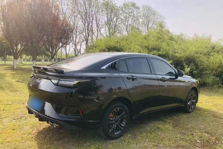 东风风神 奕炫 2023款 马赫版 1.5L 自动追影版车身外观6005