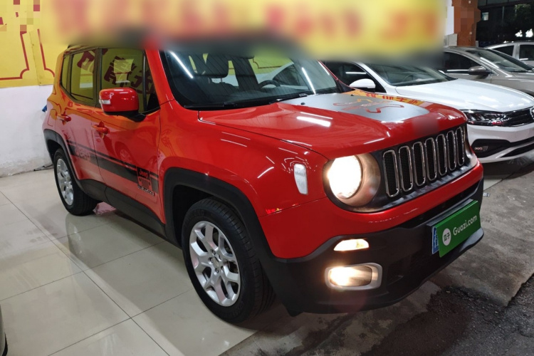 Jeep 自由侠 2017款 180T 自动高能版车身外观3