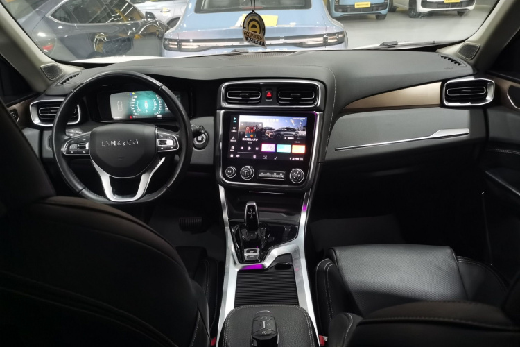 领克01 2019款 2.0T 两驱型Pro版 国VI中控内饰12