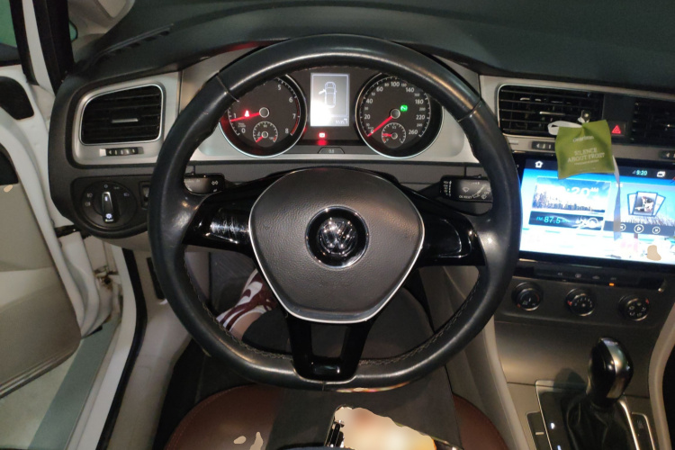 大众 高尔夫 2015款 1.4TSI 自动舒适型中控内饰13