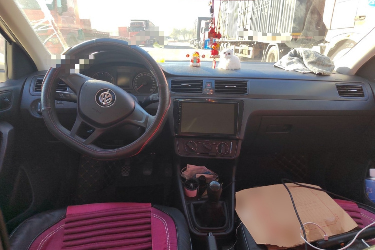 大众 桑塔纳 2018款 1.5L 手动风尚版中控内饰12