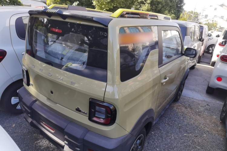 吉利银河 2025款 210km 熊猫骑士车身外观7