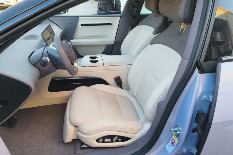 阿维塔06 2025款 Pro增程版局部细节19