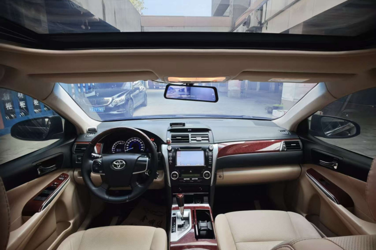 丰田 凯美瑞 2013款 2.5G 舒适版局部细节16