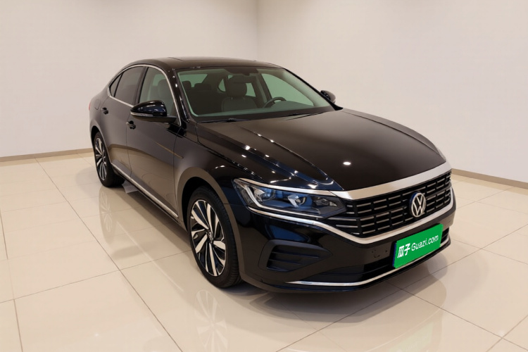 大众 帕萨特 2024款 380TSI 龙腾版车身外观3