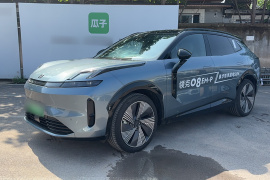 领克08 EM-P 2025款 220km 四驱性能Halo