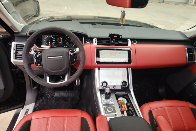 路虎 揽胜运动版 2020款 3.0 L6 HSE DYNAMIC中控内饰12