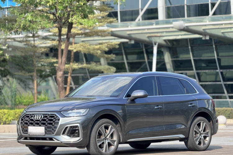 奥迪Q5L 2022款 45T 豪华动感型车身外观6006