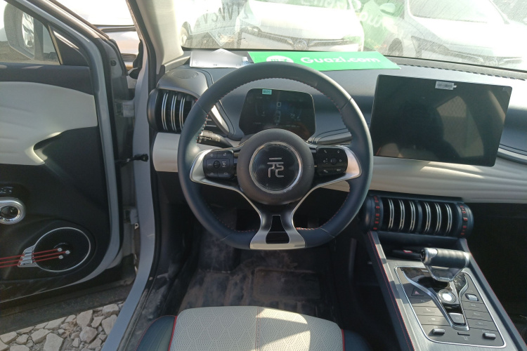 比亚迪 元PLUS 2022款 510KM 旗舰型中控内饰13