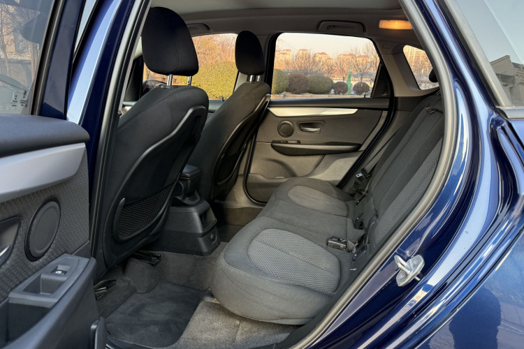 宝马2系旅行车 2016款 218i 时尚型中控内饰7003