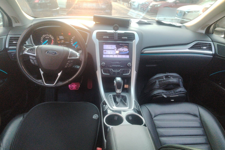 福特 蒙迪欧 2013款 1.5L GTDi180时尚型中控内饰7002