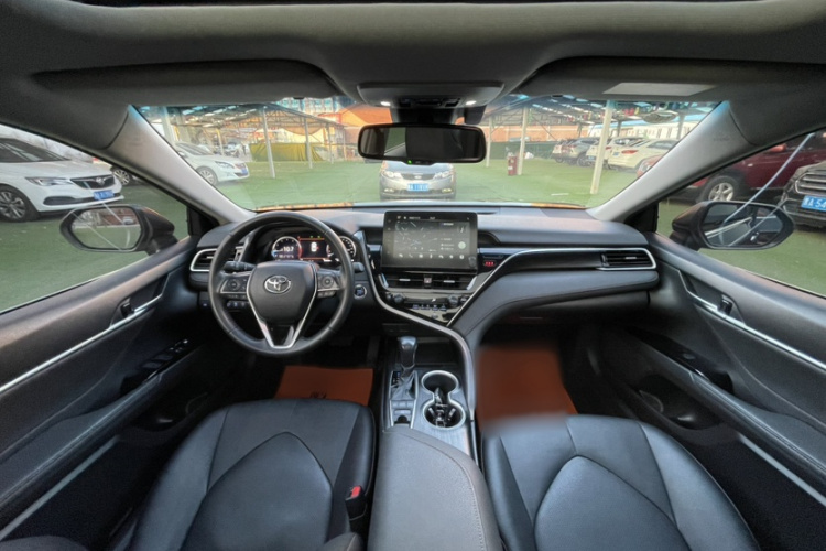 丰田 凯美瑞 2021款 2.5G 豪华版中控内饰7010