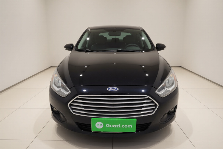 福特 福睿斯 2015款 1.5L 手动舒适型车身外观2