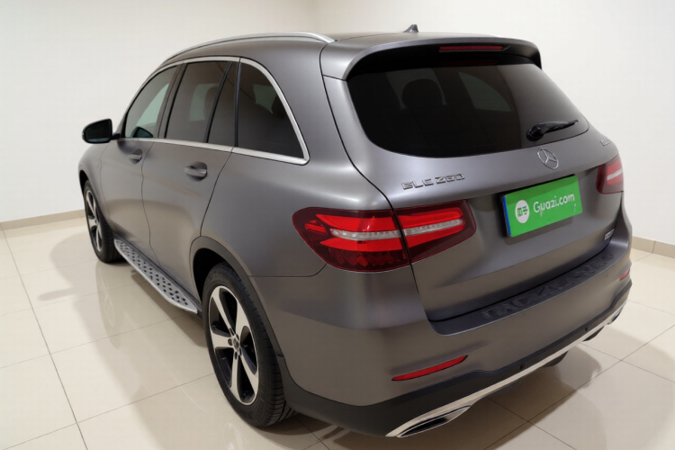 奔驰GLC 2018款 改款 GLC 260 4MATIC 豪华型车身外观5