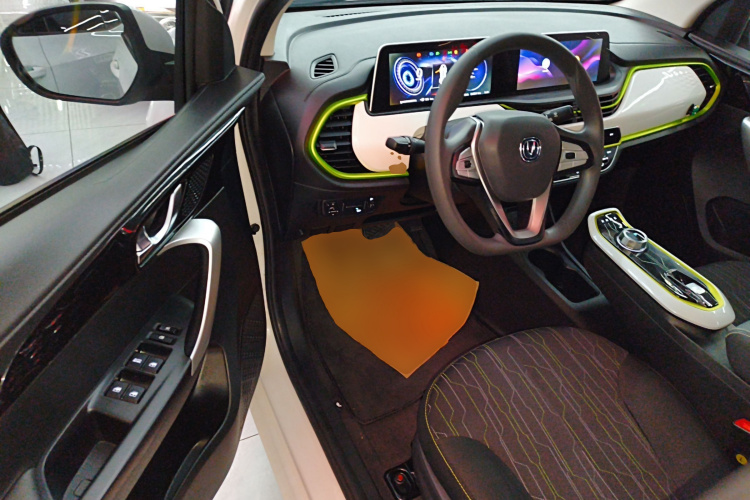 长安欧尚 奔奔E-Star 2020款 心悦版 三元锂中控内饰20