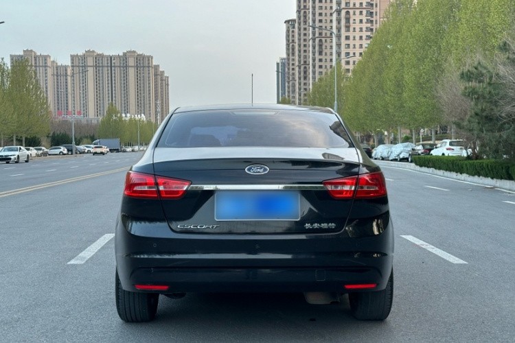 福特 福睿斯 2015款 1.5L 自动时尚型车身外观6004