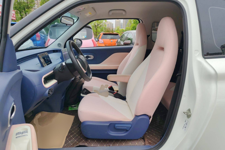 凯翼拾月 2023款 201km 踏浪版中控内饰19