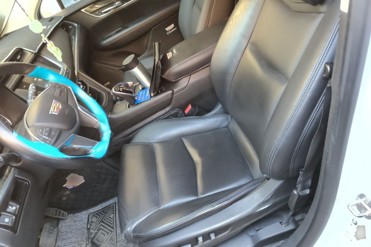 凯迪拉克XT5 2018款 28T 四驱豪华型中控内饰19