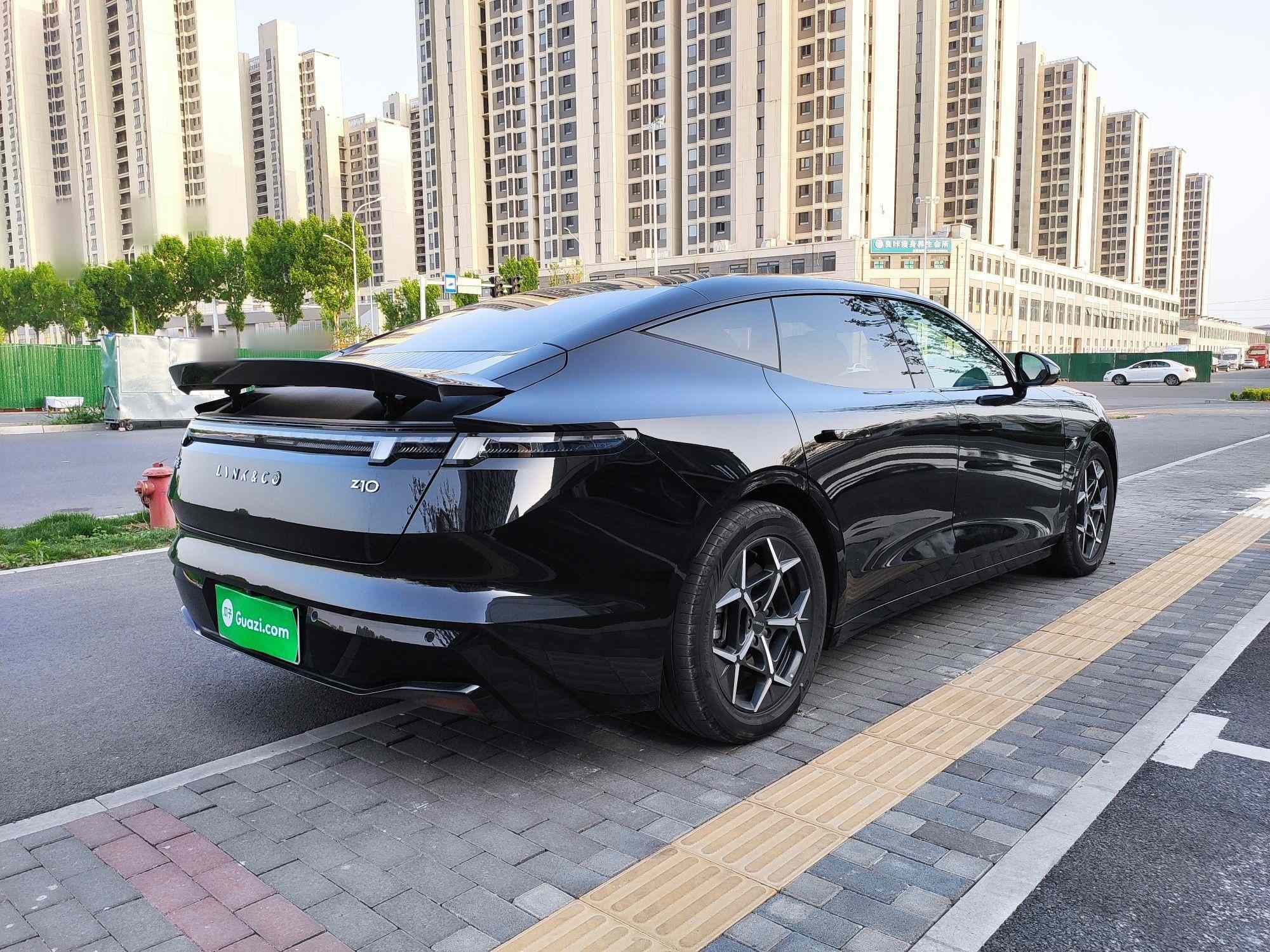 领克Z10 2024款 95kWh 766km后驱Max(5)