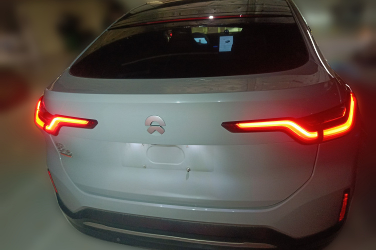 蔚来ES6 2020款 610KM 签名版车身外观6