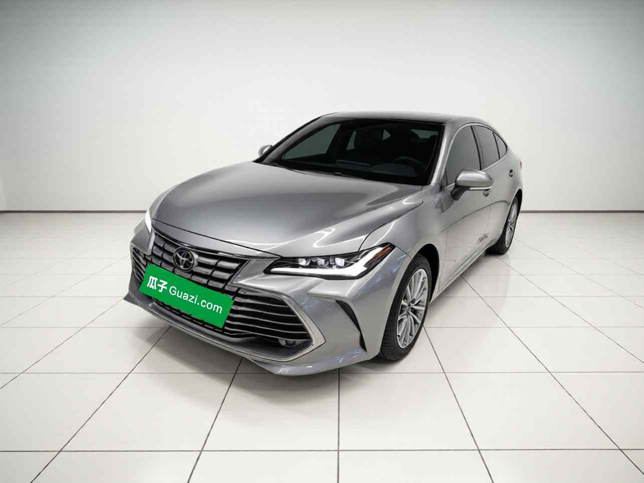丰田 亚洲龙 2024款 双擎 2.0L 豪华版(2)