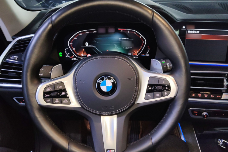 宝马X5(进口) 2022款 xDrive40i 尊享型 M运动套装中控内饰13
