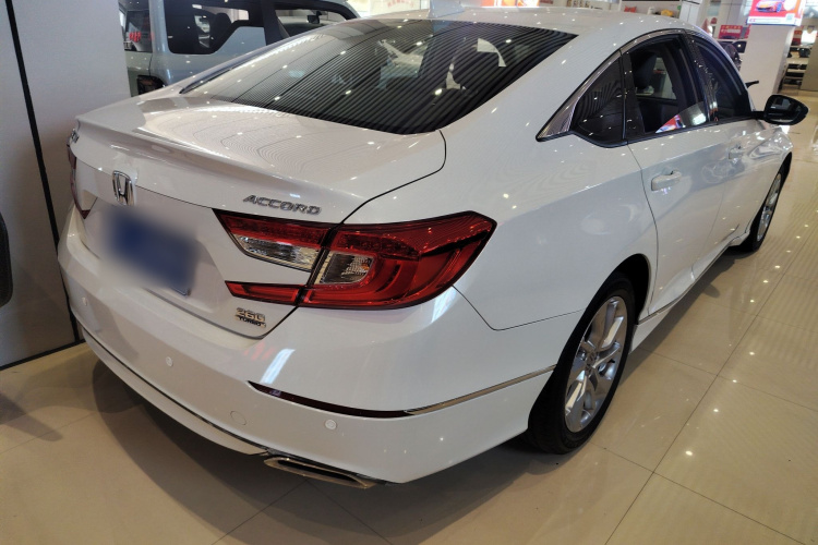 本田 雅阁 2018款 260TURBO 精英版 国VI车身外观6005