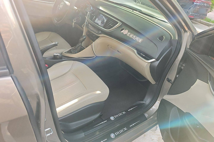 别克 英朗 2021款 典范 1.5L 自动精英型局部细节9005