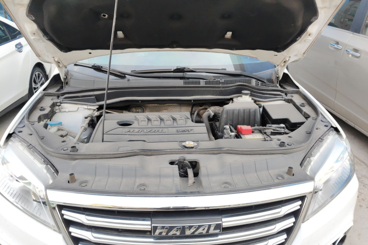 哈弗H6 2019款 运动版 1.5T 手动两驱精英型 国VI机舱底盘24