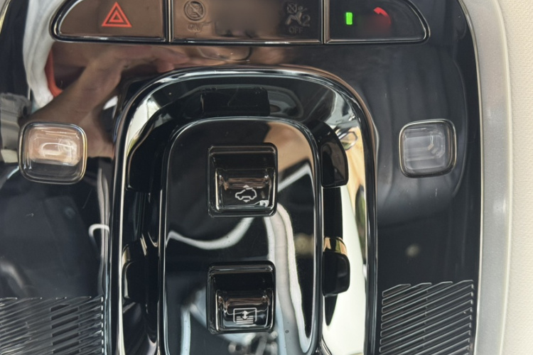 奇瑞 瑞虎9 2023款 改款 2.0T 自动两驱豪华版 5座中控内饰7003