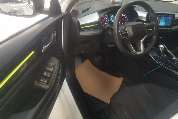 荣威i5 2021款 1.5L CVT铂金版中控内饰7003