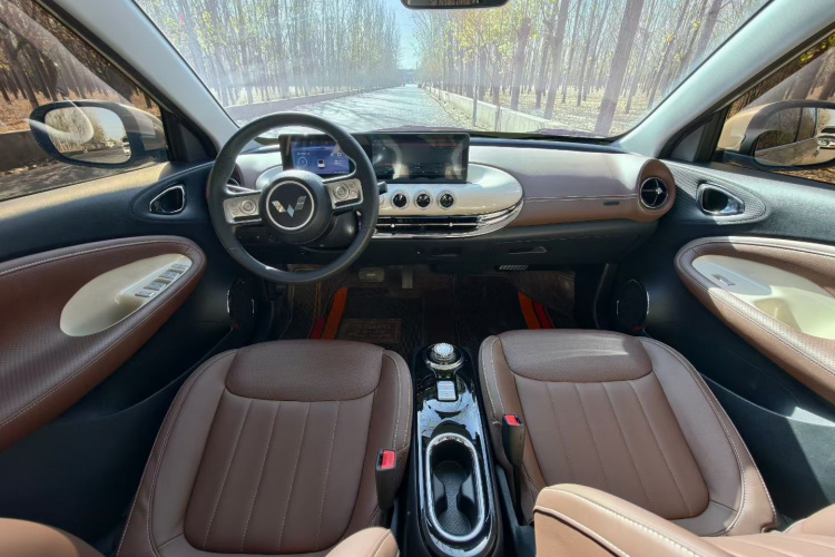 五菱汽车 五菱缤果 2024款 333km 悦享款中控内饰7002