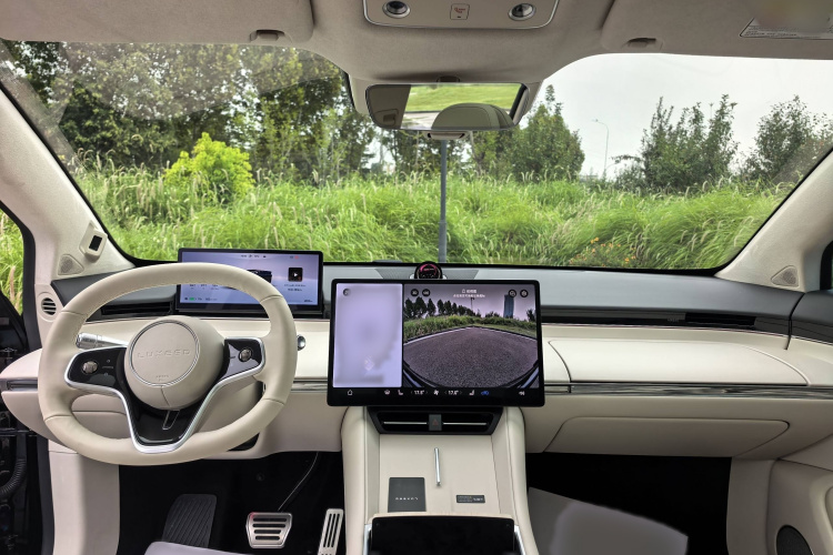 鸿蒙智行 智界R7 2024款 纯电 667km Pro中控内饰7003