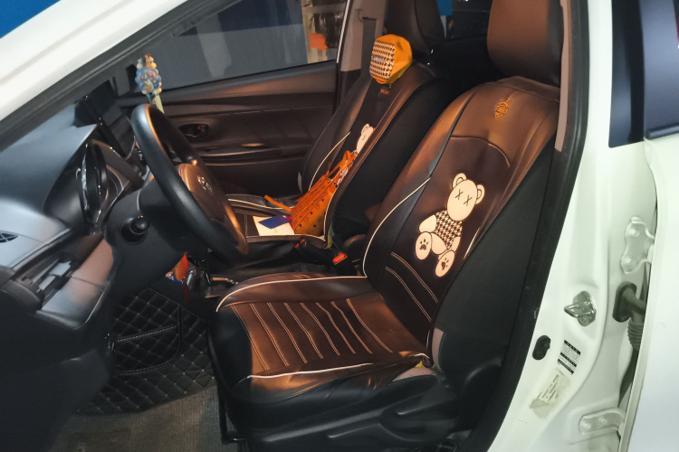 丰田 YARiS L 致炫 2020款 致炫X 1.5L CVT领先版局部细节19