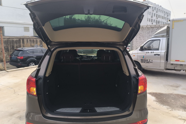 别克 昂科威 2016款 20T 两驱精英型机舱底盘23