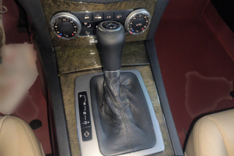 奔驰C级 2010款 C 200 CGI 时尚型局部细节18