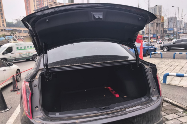 红旗E-QM5 2021款 网约充电 基础版 5座机舱底盘23