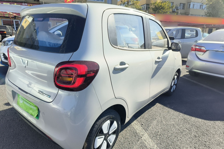 五菱汽车 宏光MINIEV 2025款 四门版 进阶款车身外观6005