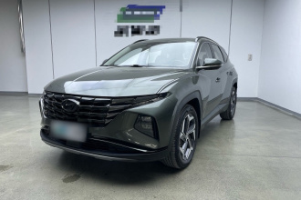 现代 2023款 途胜L 1.5T 自动两驱LUX尊贵版
