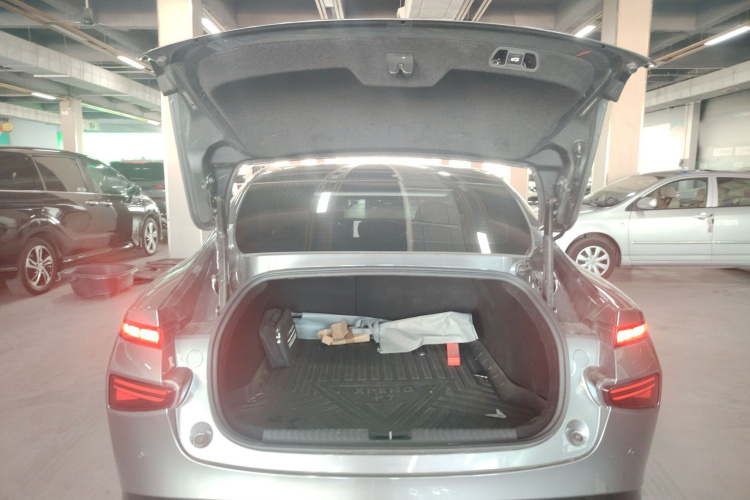 小鹏P7 2022款 480N+局部细节23